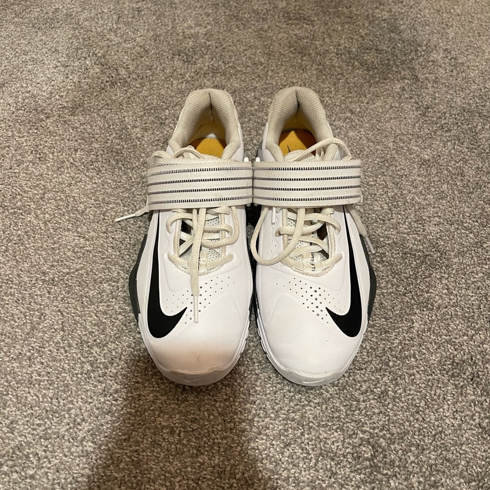 Nike weightlifting shoes
